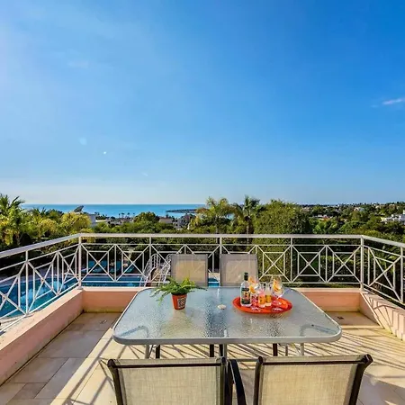 Sunset Villa Coral Bay